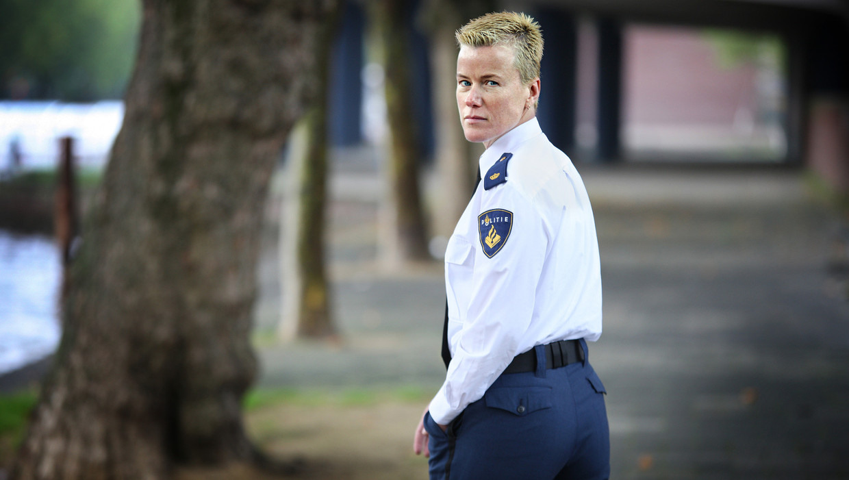Amsterdamse Politiewoordvoerder Ellie Lust Deelnemer Wie Is De Mol Het Parool