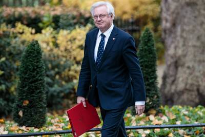 Minister belooft Brits parlement stemming over brexit-deal