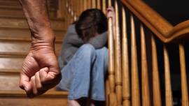 12 oproepen per dag over kindermishandeling, en dat is slechts het topje van de ijsberg