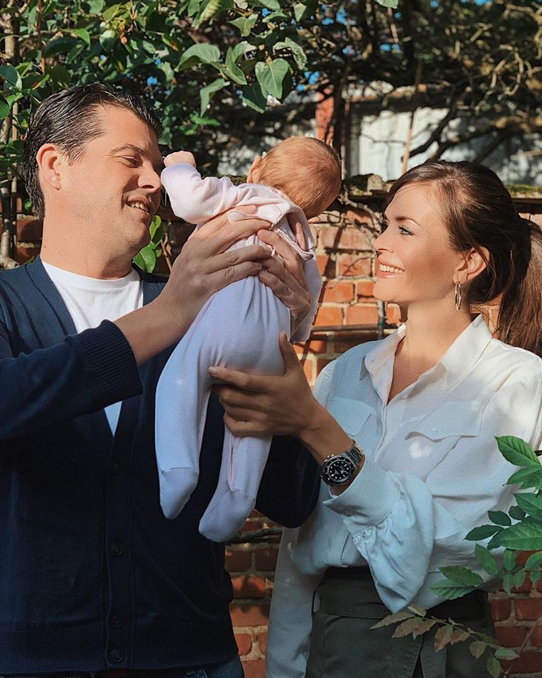 Na jaren nog eens samen op de foto: Astrid Coppens deelt ...