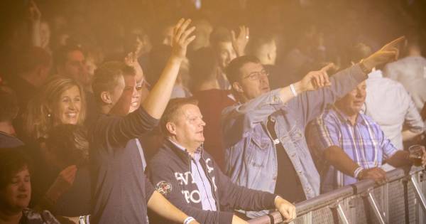 Afgeladen vol op Twentse Piraten Party in Rossum