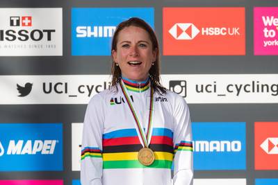 Wageningers in extase door wereldkampioen Van Vleuten: ‘Stond te schreeuwen voor de tv’