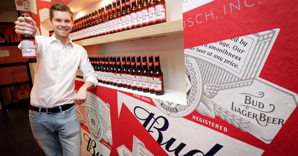 Budweiser gaat strijd aan met Heineken in Nederland - Eindhovens Dagblad