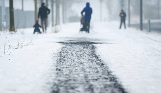 Nieuwe plotwending in Berlijnse winterklucht: rechter verbiedt strooizout voor burgers