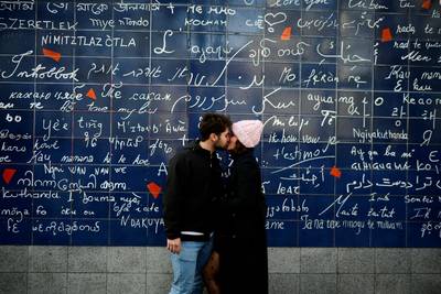 Seks, hormonen en online dating: al je vragen over liefde beantwoord