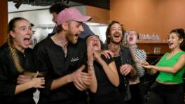 Geheim recensenten geven eerste vrijstelling aan datcha!