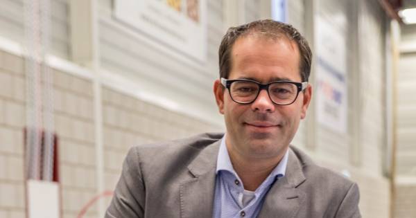 René Fondse helpt Nederlandse dartsbond uit de brand - PZC