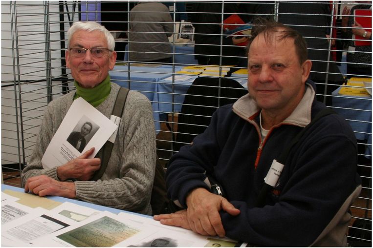 Maurice Dodion en Wasily Pedjko van de Heemkring Hoegaards Erfgoed.