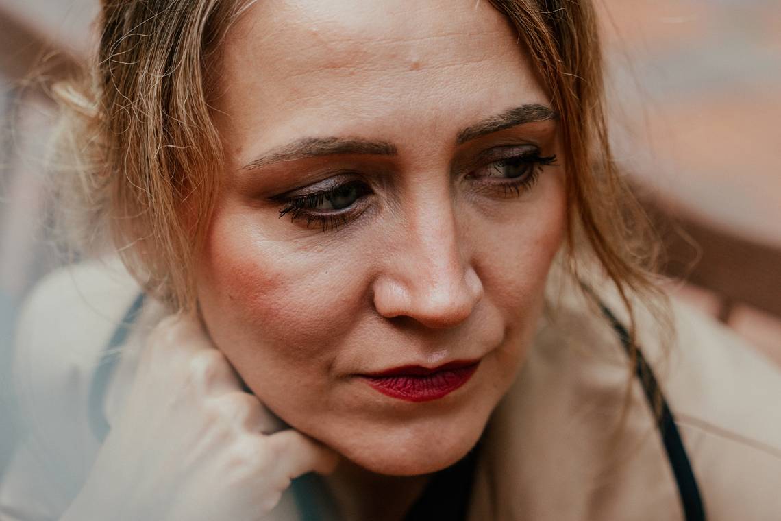 Filosoof Alicja Gescinska over oorlog en vrede: ‘In de progressieve kringen waarin ik vaak vertoef merk ik dat men de realiteit niet onder ogen wil zien’