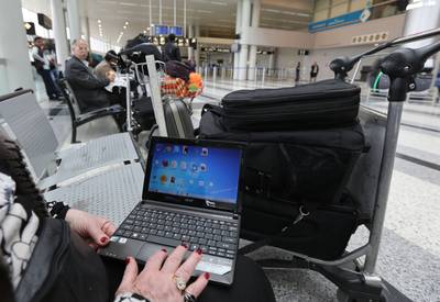 Laptop met ontbrekend schroefje mag naar VS niet in handbagage