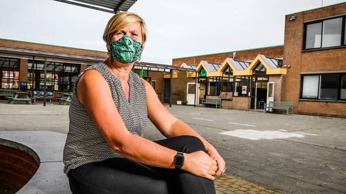 “Factuur van 15.000 euro voor 25 ‘gratis toestellen’ die niet eens bruikbaar zijn voor technische richting”