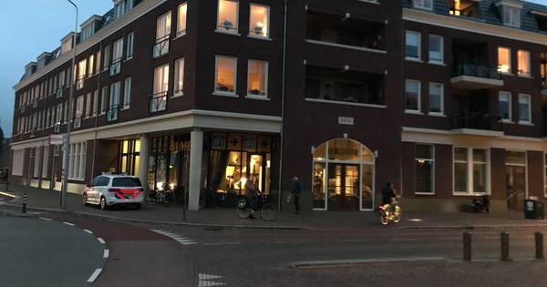 Jonge moeder (19) wil na overval op Jumbo in Nijkerk haar leven beteren.......Waar voor vrijspraak zwarte kip advocaat ?????????