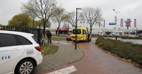 "Automobilist rijdt door na ongeval in Cuijk". #maasland #