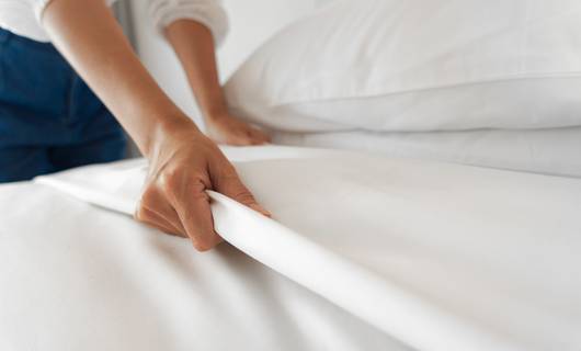 Dit is waarom je minimaal één keer per week je bed zou moeten verschonen