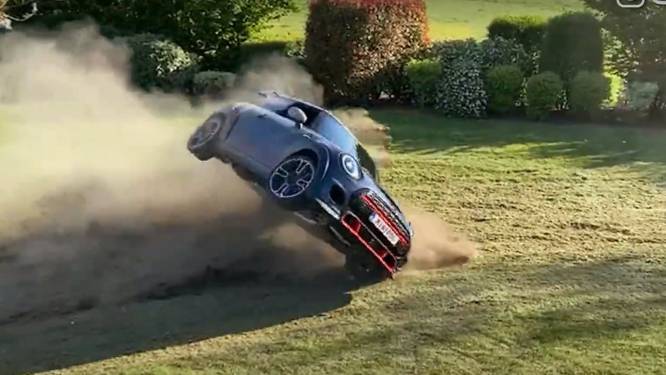 Youtubers Vinden Voor Meer Dan Miljoen n Klassieke Auto S In Verlaten Gebouw Auto Hln Be