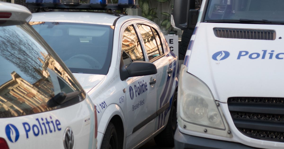 Aanslagen Brussel en Parijs: politie arresteert koppel in Laken - De Morgen