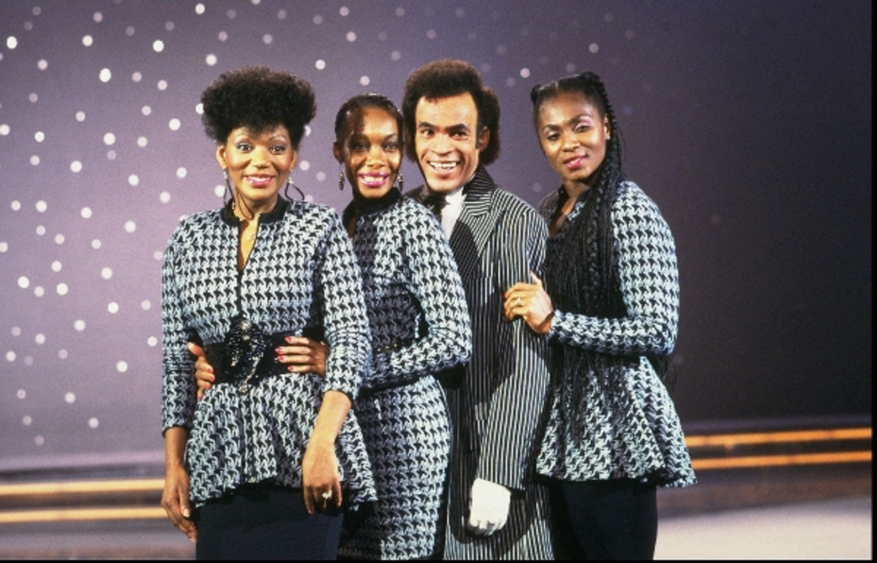 Boney m. Boney m Бобби Фаррелл. Солист группы Бони м. Бобби Фаррелл Распутин Бони м. Группа Бони м сейчас.