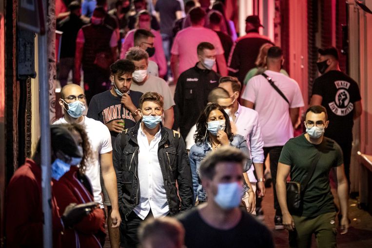 Volkskrant Ochtend: Amsterdam gaat volop inzetten op het weren van toeristen | Ook herbesmetting vas
