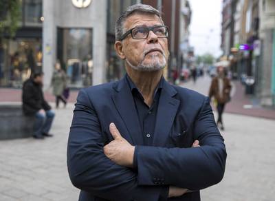 Emile Ratelband verwacht achtste kind: 'Nu voel ik me een tiener’