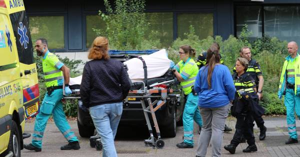 Met behulp van de hondenbrigade werd de man overmeesterd..