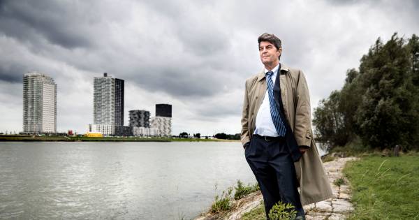 Dijkgraaf Jan Geluk wordt Ridder | Schouwen-Duiveland - PZC