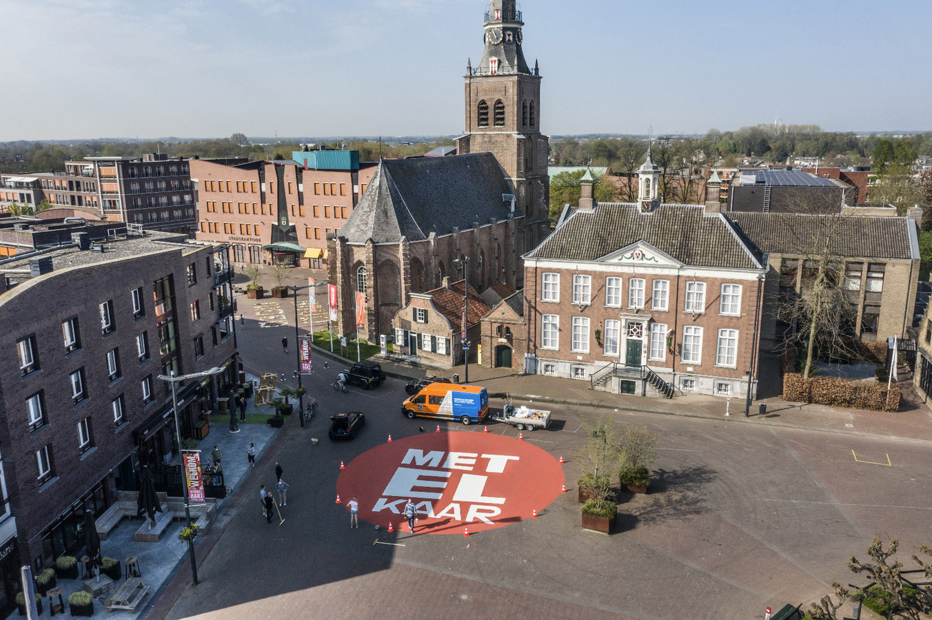 Uitzending Sbs6 Kers Op Taart Van Corona Actie Met Elkaar In Etten Leur Foto Bndestem Nl