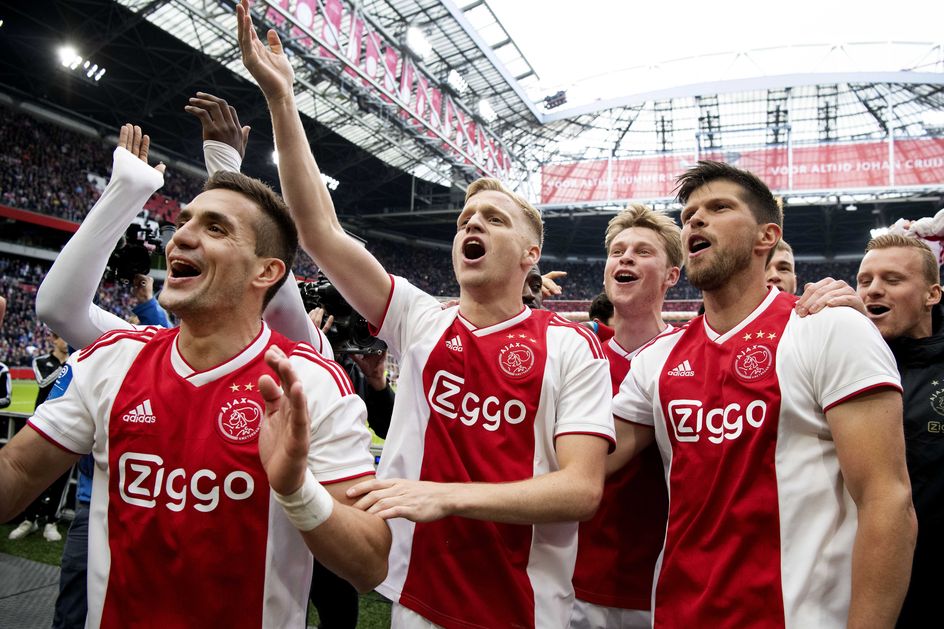 Ajax vrijwel zeker van het kampioenschap dankzij verlies van PSV TROUW