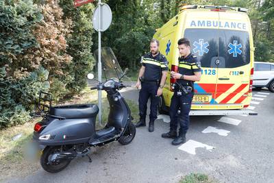 Vrouw gewond door ongeluk met scooter in Mill