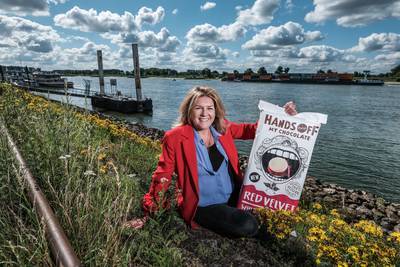 Kitty maakt prijswinnende chocolade in Lobith: ‘Dit is mijn droom’