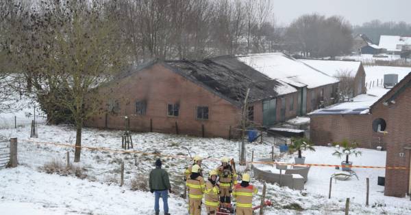 Drugsproductie mogelijk oorzaak grote brand in schuur Doornenburg