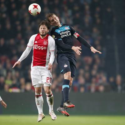 Zes stellingen over Ajax-PSV