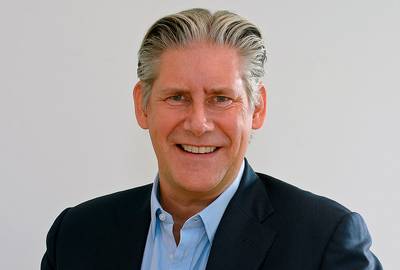 CEO easyJet levert vrijwillig salaris in wegens genderongelijkheid