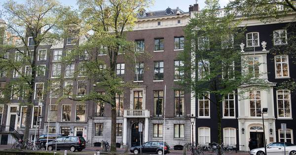 Hoe triest de situatie van de zwerver ook is, aanbellen bij de burgemeester is weinig kies.