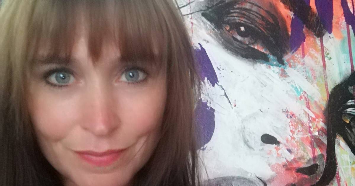 Kunstenares Femke uit Alphen doet mee aan tv-programma Sterren op het doek  | Alphen | AD.nl