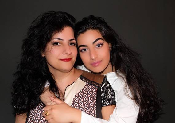 Nederlands-Iraanse Atti (53): “Dat mijn dochter uit protest haar haren afknipte, is voor mij het mooiste cadeau”