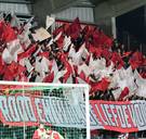 Chaos rond voetbalcontract: AA Gent en Antwerp dreigen met individuele verkoop, Pro League overweegt hen te schrappen 