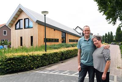Houten 'schuurwoning’ is blikvanger in Biest-Houtakker. ‘Je wilt niet pronken, het gebeurt per ongel