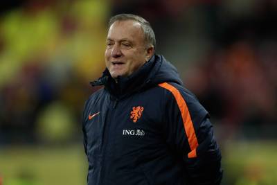 Advocaat kijkt vooruit: 'Het WK? Dat zou heel aardig zijn'