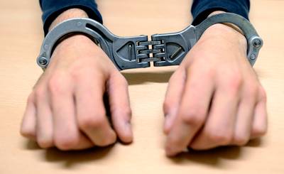 Man gepakt met wapens in zijn auto bij verkeersongeluk op A50