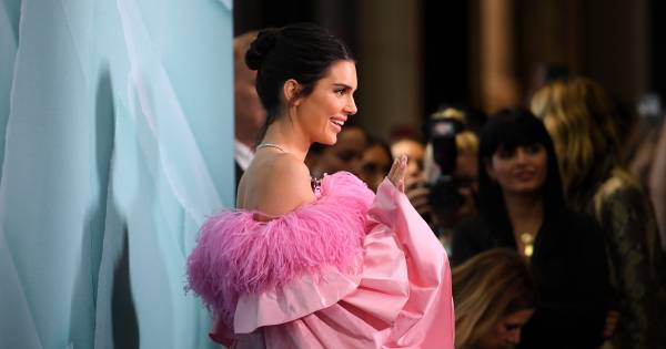 Kendall Jenner Turns Out To Be A Big Fan Of Weed Show World Today News