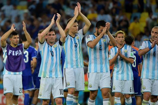 Onherkenbare Messi maakt met flets Argentinië weinig ...