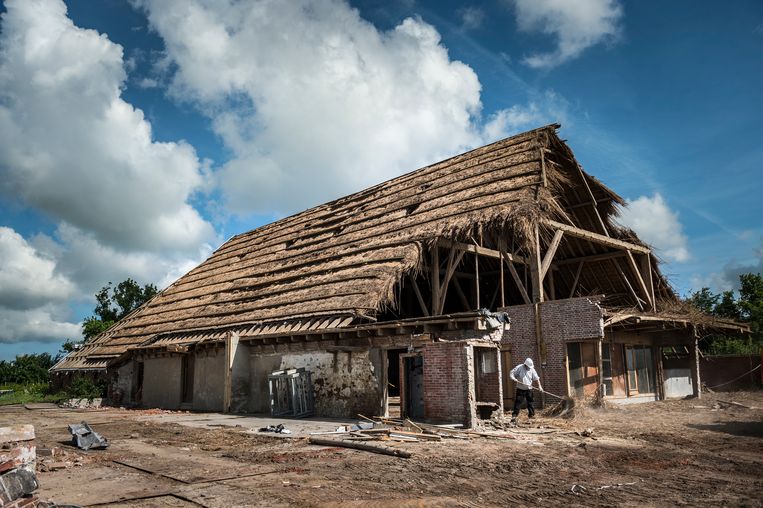 NAM blijft aardbevingsschade ontkennen bij Groningse boer - Trouw