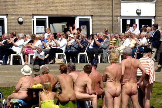 Athena vierde in 2008 het 50-jarig bestaan aan de Zandvlietseweg in Ossendrecht.