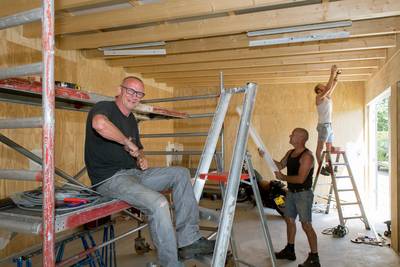 Bordeelbaas A15 Girls kan onverwacht weer open: 'Telefoon blijft maar gaan'