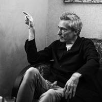 ‘De huisarts zei achteraf dat wat mijn moeder overkomen is, zeer weinig mensen treft. Brute pech’: Gilles De Coster bij Dirk De Wachter