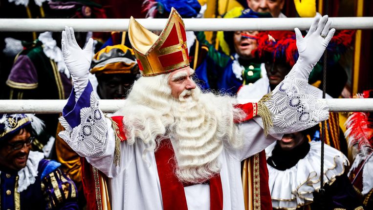 Sinterklaas En Zijn Pieten Zijn Weer In Het Land Het Parool