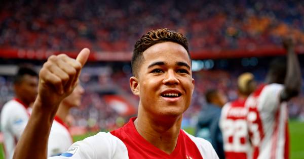 Kluivert Jammer Dat Ik Niet Scoorde Mijn Vader Deed Dat Wel Klassieker Ajax Feyenoord Bndestem Nl