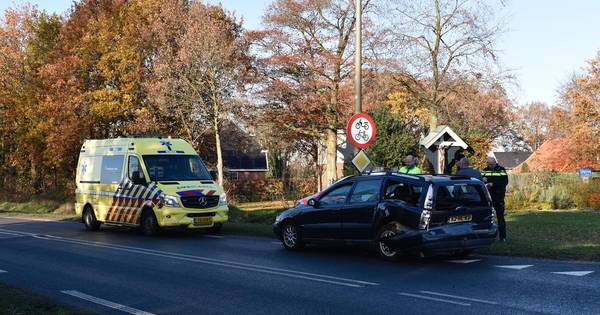 Hummer rijdt door na ongeval in Langeveen | Tubbergen - Tubantia
