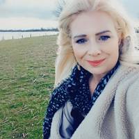 Toeslagenmoeder Agnes (46) heeft haar dochtertje al jaren niet gezien: “Ik begrijp niet hoe dit kon gebeuren”