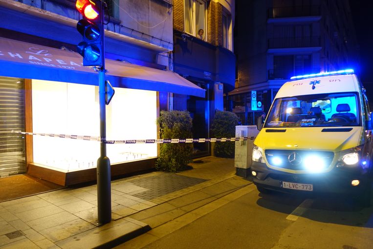 19-jarige in levensgevaar na steekpartij in Antwerpen ...